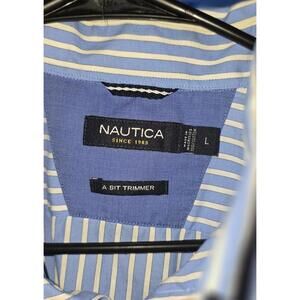 Nautica Men's Large Blue and White Striped Button-Up Shirt